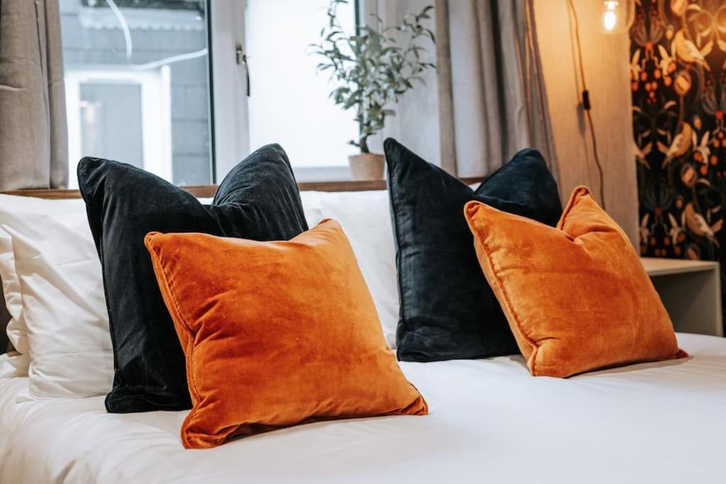 The Lighthouse, Boutique Apartment In The Town Centre - Starlink Wi-Fi 塔维斯托克 外观 照片